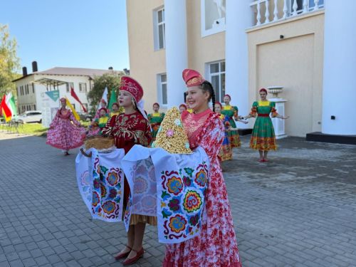 Распахнули двери обновленные очаги культуры