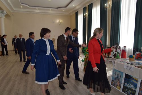 Гости Ютазинского района перед первым заседанием районного совета ознакомились с обновленным РДК