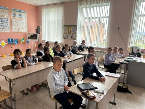 В Старо-Уруссинской школе состоялись киноуроки в рамках всероссийского проекта