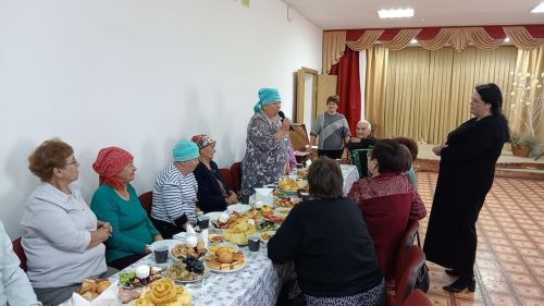 В Дым-Тамакском сельском поселении чествовали старшее поколение