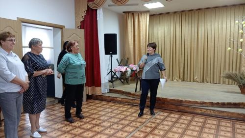 В Дым-Тамакском сельском поселении чествовали старшее поколение