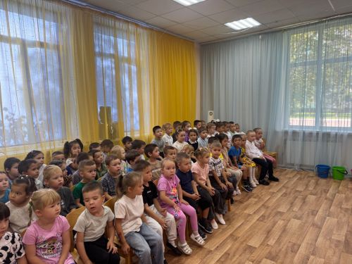 В Уруссинском детском саду №4 отметили «День Знаний с Дружком Барбоскиным»