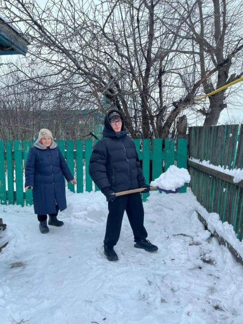 Волонтёры Уруссинской гимназии вновь вышли на «снежный десант»