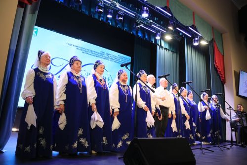Тепло души уруссинцев отразилось в творчестве