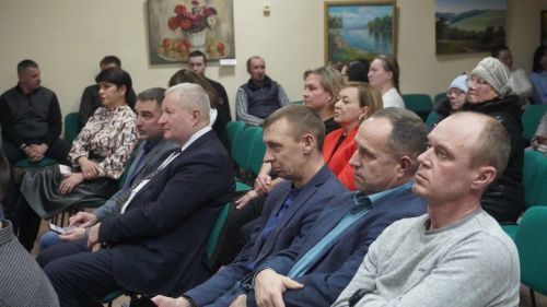 В Малых Уруссу на сходе граждан обсудили проблемные вопросы