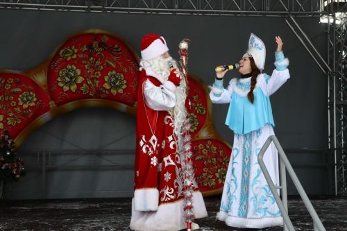 Рождественские гуляния подарили праздник всем жителям района