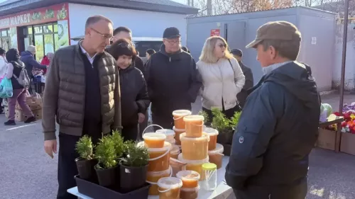 В Уруссу проводили бабье лето большой ярмаркой