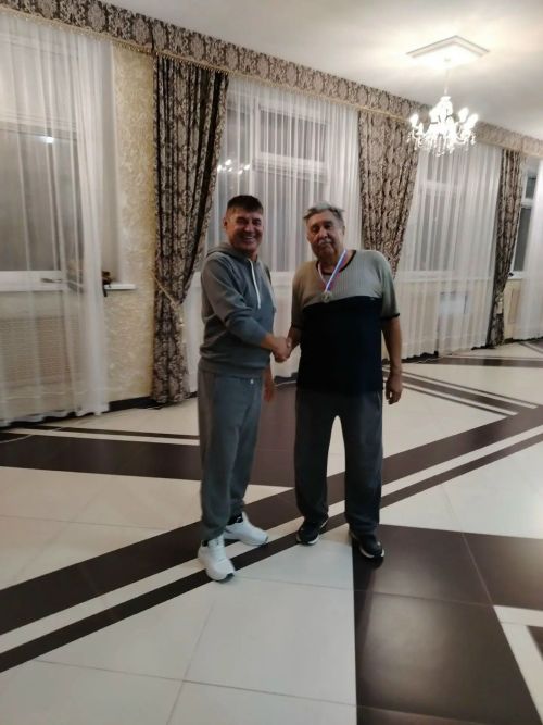 Семейная ракетка: праздник спорта и поколений