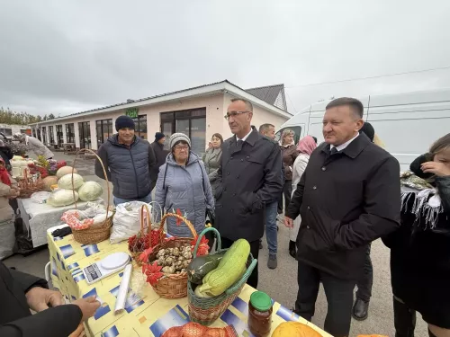 Сегодня в Ютазинском районе прошла первая осенняя ярмарка