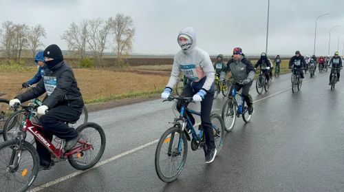 Яңгыр астында һәм ачы җилгә каршы 11 километр - экстремистлыкка иң яхшы җавап