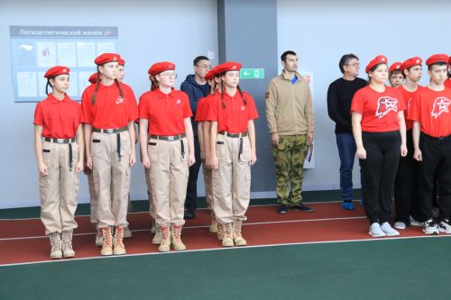 Наш командир удалой, мы все пойдем за тобой