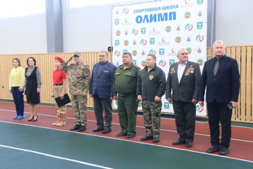 Наш командир удалой, мы все пойдем за тобой