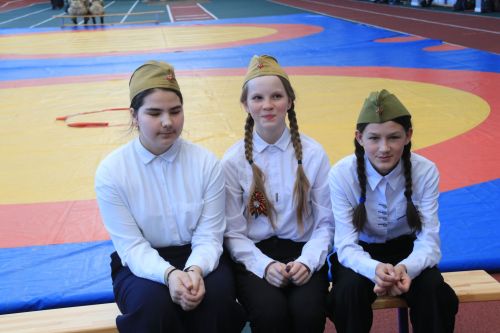 Наш командир удалой, мы все пойдем за тобой