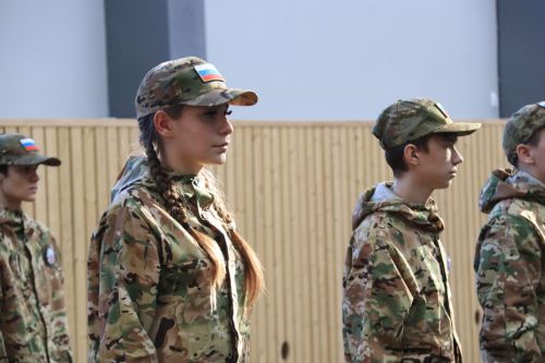 Наш командир удалой, мы все пойдем за тобой