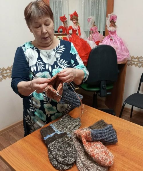 Жители села Каклы-Куль вяжут носки  для СВОих
