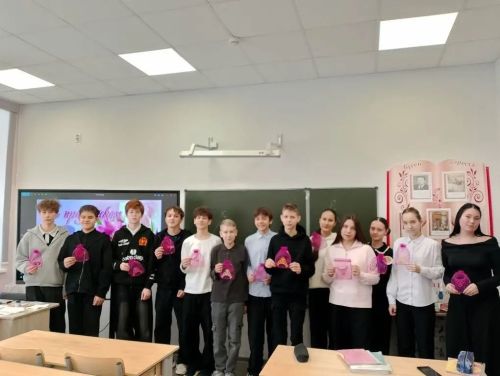 Друзья, а вы знали, что ученики  Уруссинской школы №3 создают авторские украшения?