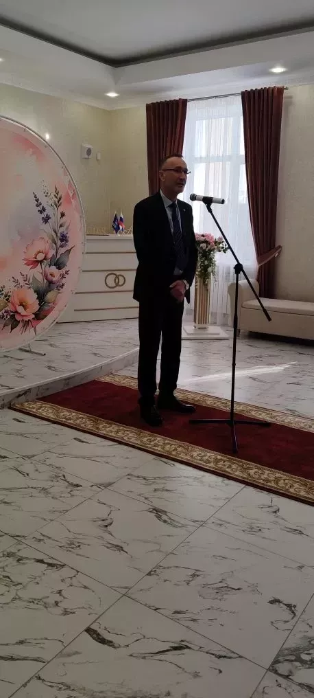 Молодое поколение ютазинцев держит равнение на крепкие семьи