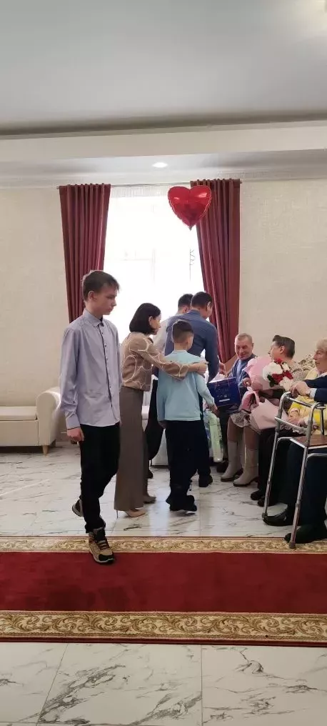 Молодое поколение ютазинцев держит равнение на крепкие семьи