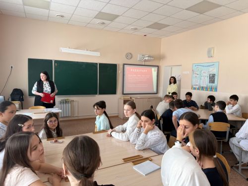 Пять раундов против коррупции: школьники гимназии проверили знания на викторине
