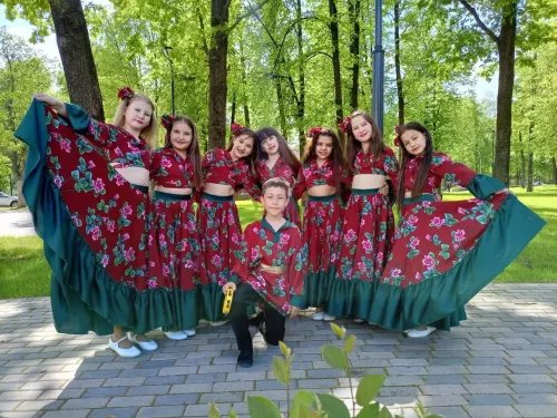 Как деревенская мечта превратилась в танцевальный коллектив «Сююмбике»