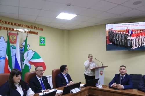 Молодежную политику не отделить от политики страны