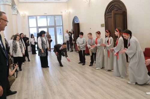 «Культурный десант»: миссия выполнима