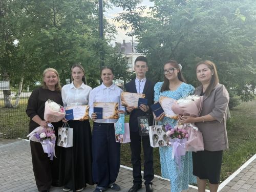 Выпускники Уруссинской детской школы искусств получили свидетельства об окончании обучения