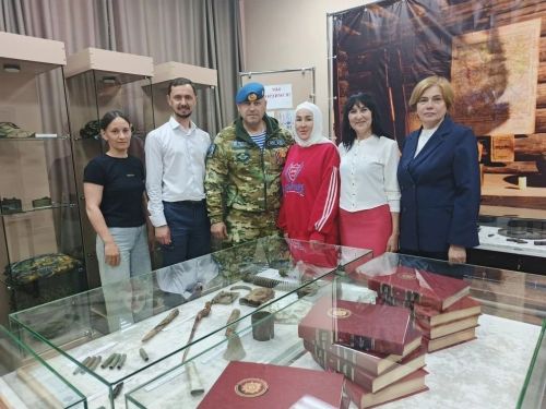 Новые экспонаты с линии фронта в музей экспозиции