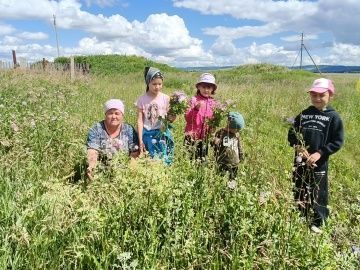 «Знатоки природы»: экологический час в Кряш-Булякском сельском клубе