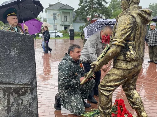 «Память, которую храним»: в Ютазинском районе почтили подвиг ветеранов боевых действий