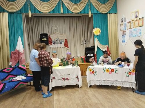 В Байряки-Тамаке прошёл фольклорный час «Фольклорное вдохновение»