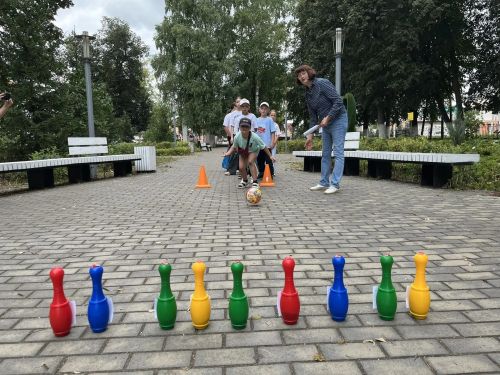 Соревнуемся умом и мячом