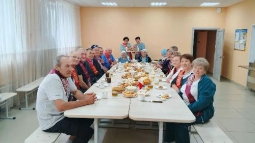 Вечер встречи в Каразерикской школе: 50 лет спустя