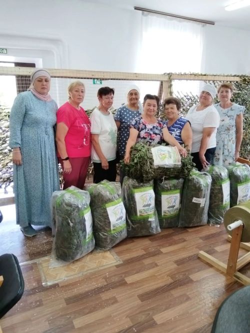 Волонтёры из Дым-Тамака изготовили 200-ю маскировочную сеть для бойцов