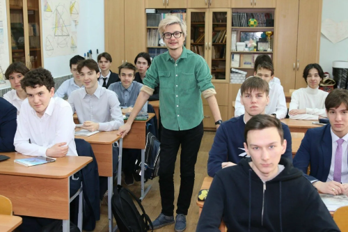 Отпуск на год: какие права есть у российских педагогов