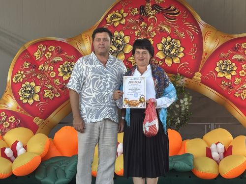 Праздник урожая и добра собрал ютазинцев на площади РДК