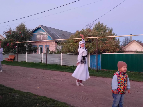Душа села в одной улице