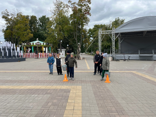 День Республики — с играми, эстафетами и сладкими угощениями