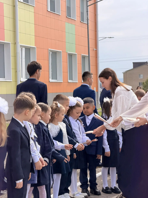Уруссинская гимназия встретила День знаний