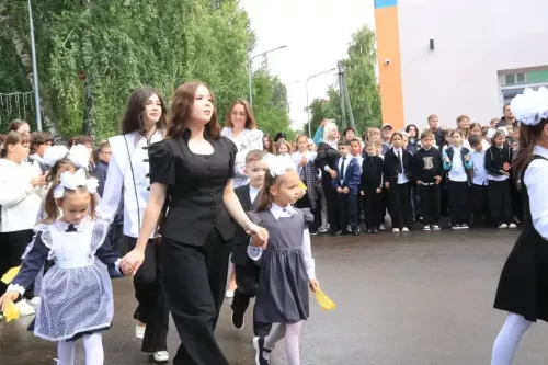 Школьные звонки оповестили о начале учебного года