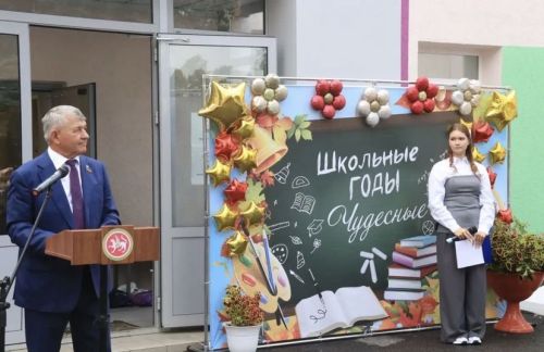 Школьные звонки оповестили о начале учебного года
