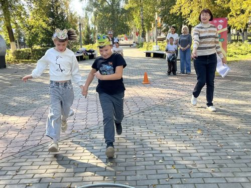 Книга — восьмое чудо света: библиотека устроила праздник для юных читателей