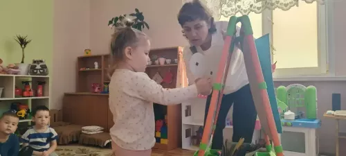 Около тридцати лет с детьми и для детей