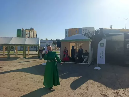 Артисты Ютазинского района подарили праздник гостям сельхозярмарки в Нижнекамске