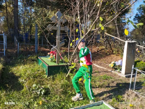 Жители Ютазинского поселения привели в порядок кладбище