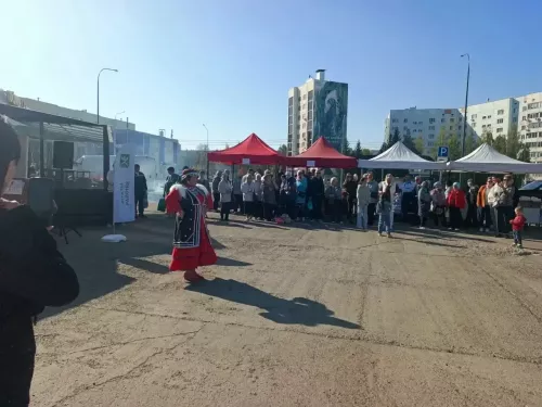 Артисты Ютазинского района подарили праздник гостям сельхозярмарки в Нижнекамске