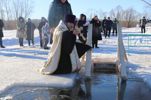 Православные ютазинцы окунулись в ледяную воду