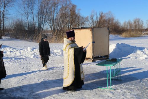 Православные ютазинцы окунулись в ледяную воду