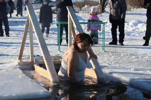 Православные ютазинцы окунулись в ледяную воду