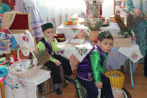 «Эхо веков – в истории семьи» («Тарихта без эзлебез»)